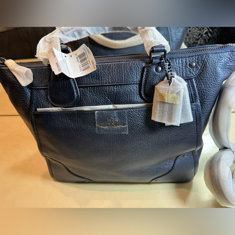 Coach Mickie Satchel in grain pearlized leather NWT - Picture 5 of 13